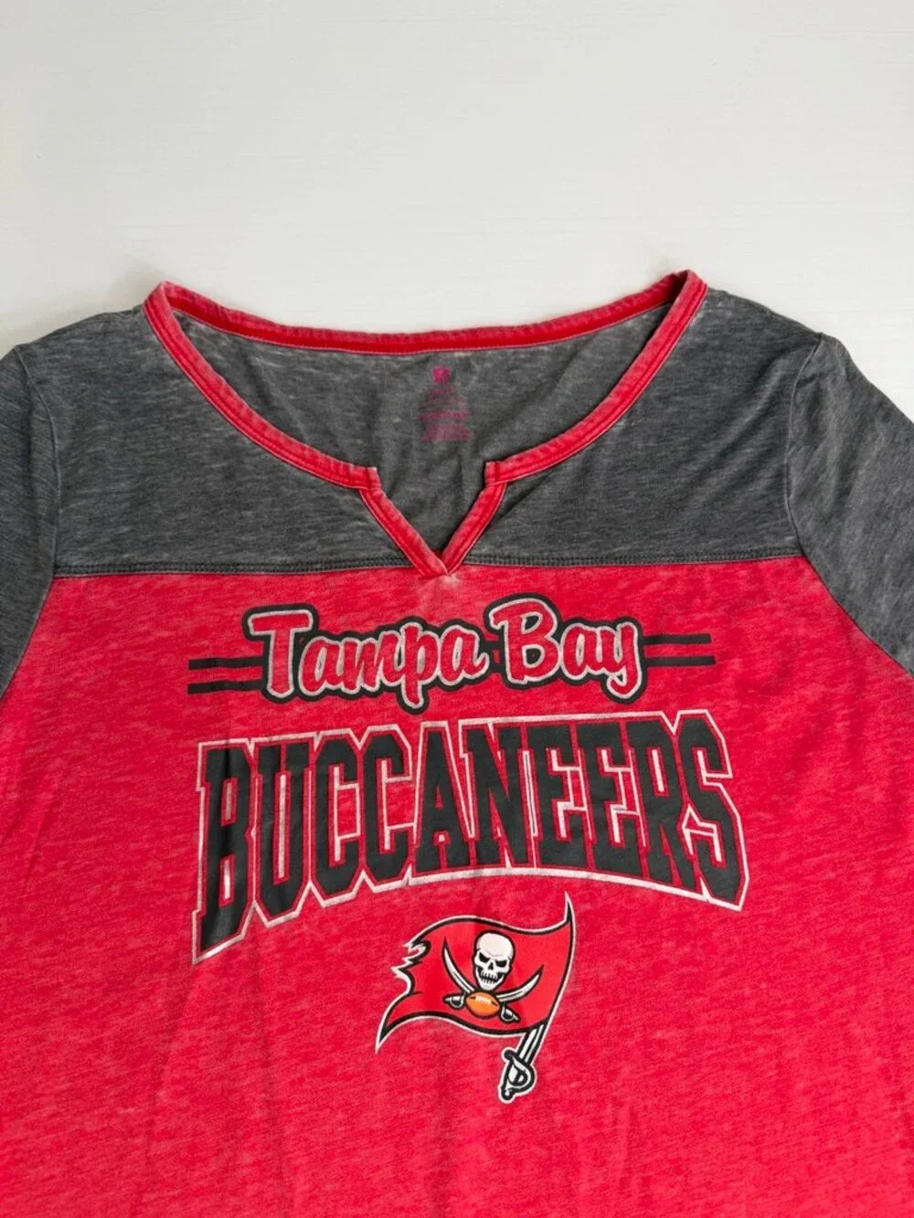 Tampa Bay Buccaneers Shirt Girl Extra Large Teen Spell Out Flag Party Run Gym Ex